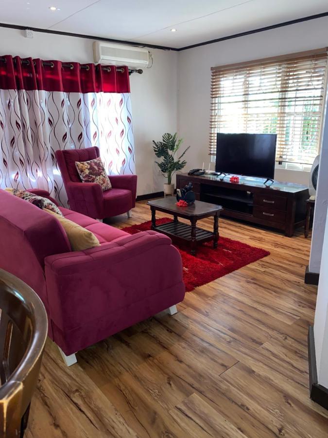 Mer Riviere Self Catering Apartment Beau Vallon  Exterior foto