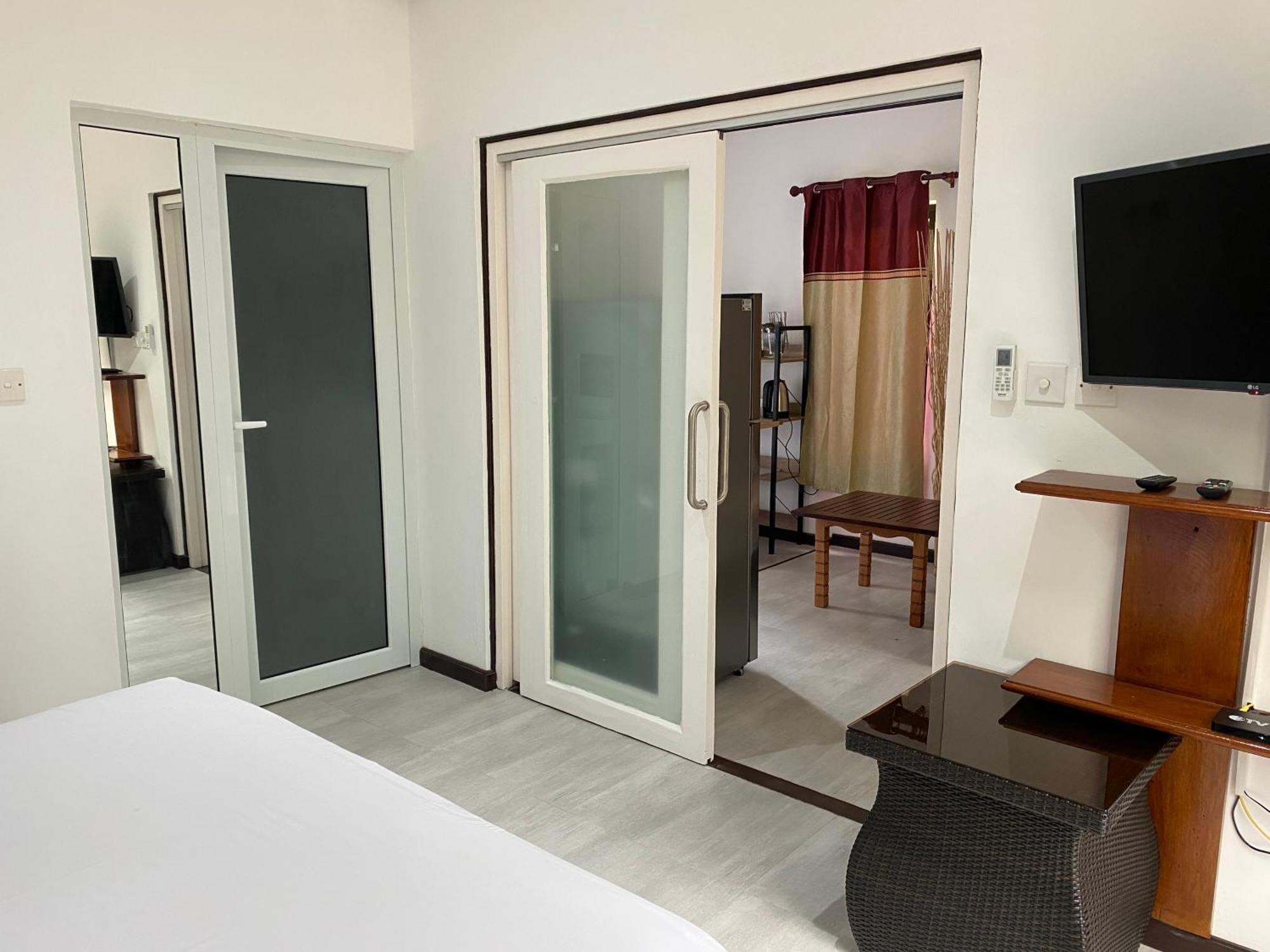 Mer Riviere Self Catering Apartment Beau Vallon  Exterior foto